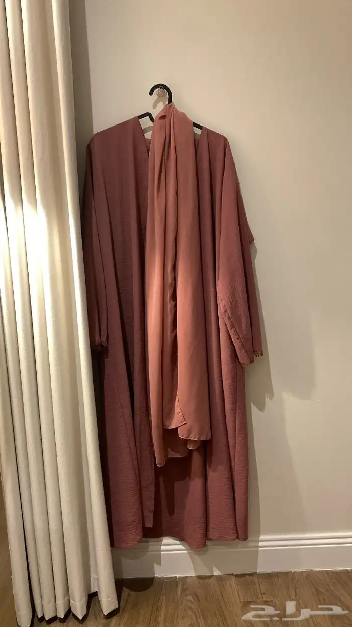 عبايات نظيفه للبيع 2