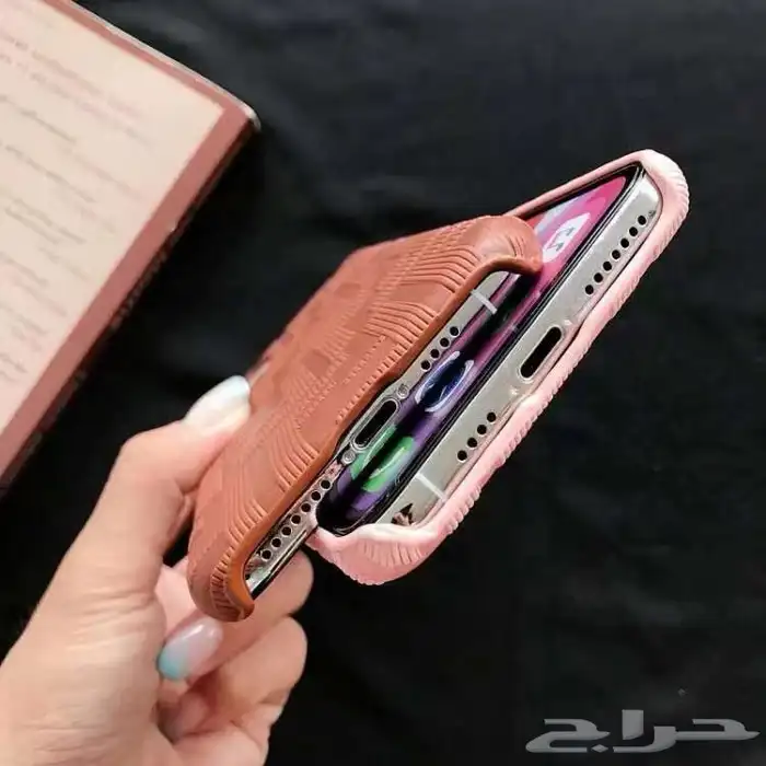 بيوت جوال أيفون 17 ماركات عالمية 32