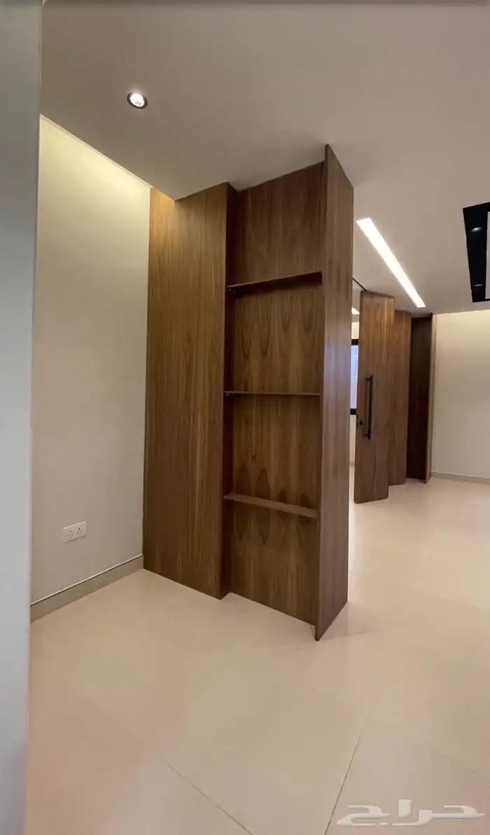 فيلا للبيع بطراز سلماني 56