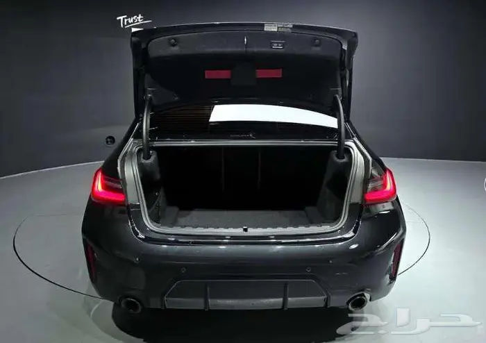 بي ام دابليو 320i M 2024معرض الميموني للاستيراد من كوريا 14