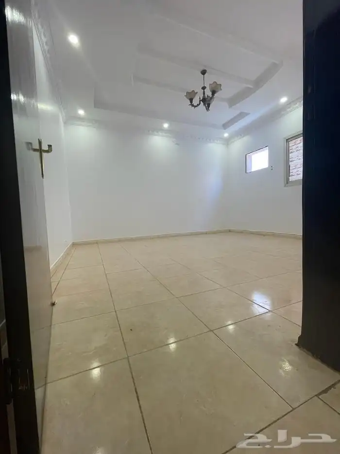 شقة للإيجار حي القادسية 7