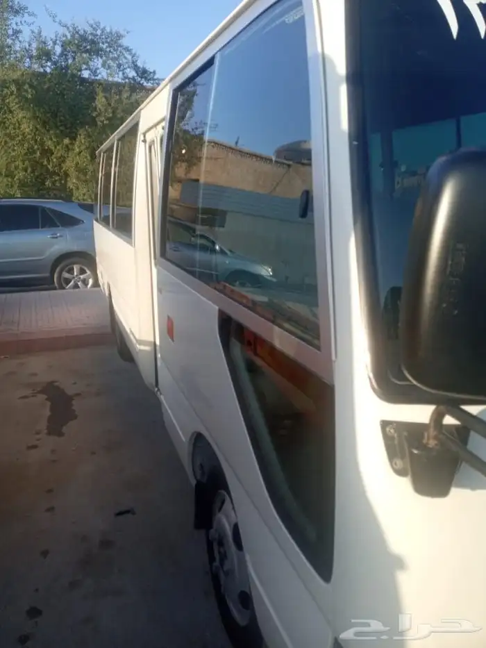 ايجار باص كوستر30راكب مع سواق مشوار شركه مصنع فندق مطار مطعم 2