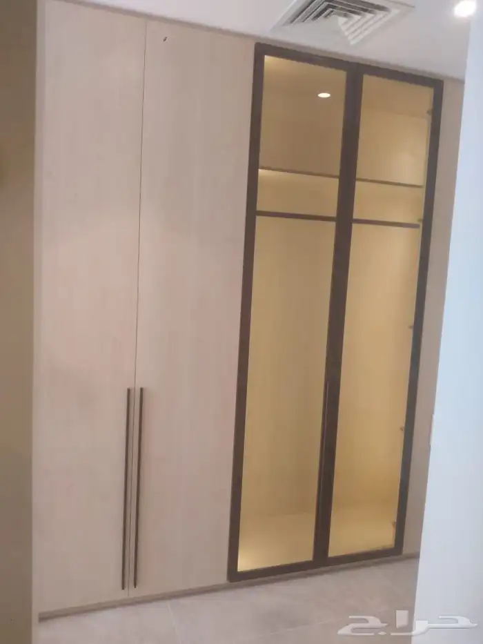 منجرة لجميع اعمال الخشب والاثاث 6