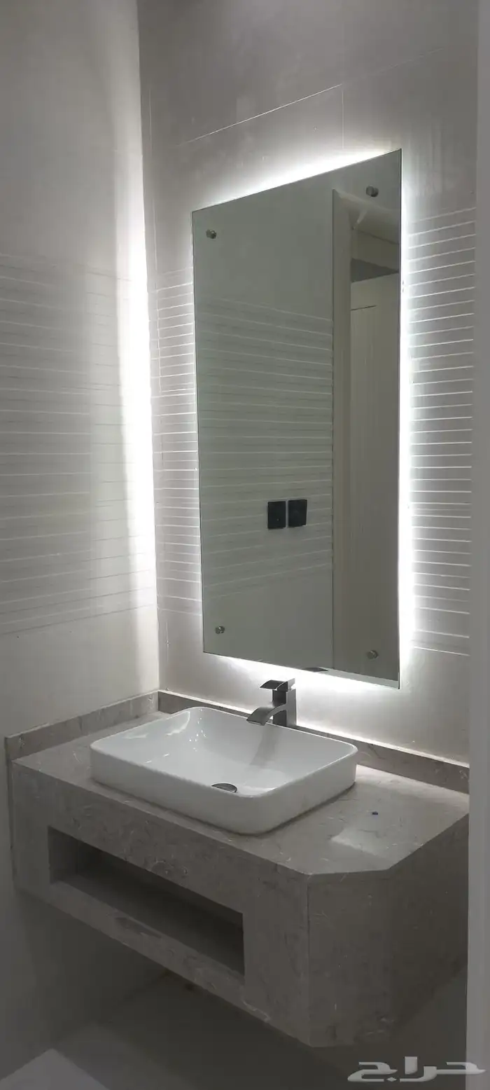 للبيع ادوار بمخطط 9 بمساحة 260 متر 26