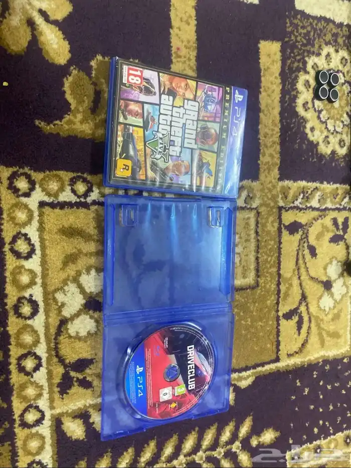 السلام عليكم سوني4 مستعمل للبيع ولامره داخل صيانه ونظيف 1