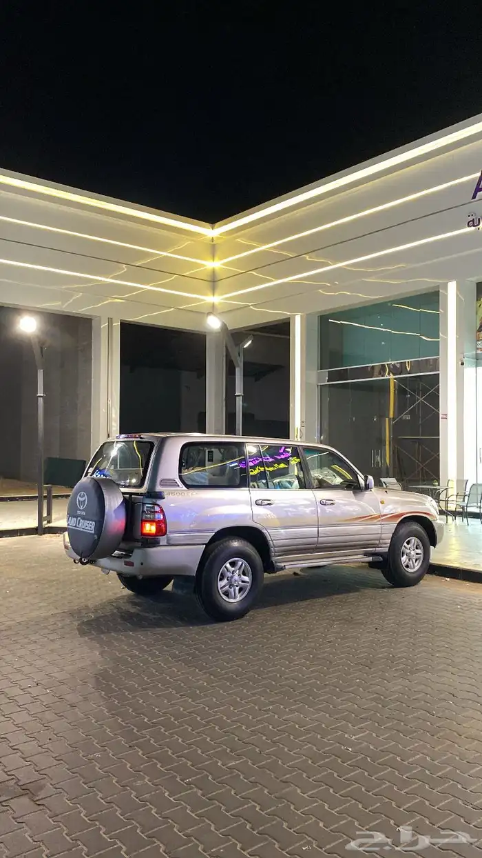 صالون لاند كروزر GXR 2003 4