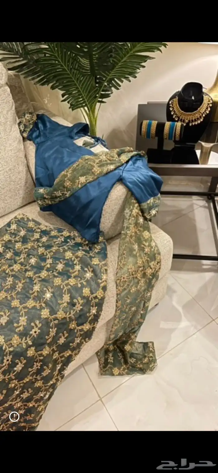 فستان هندي مع ملاحقاته 1