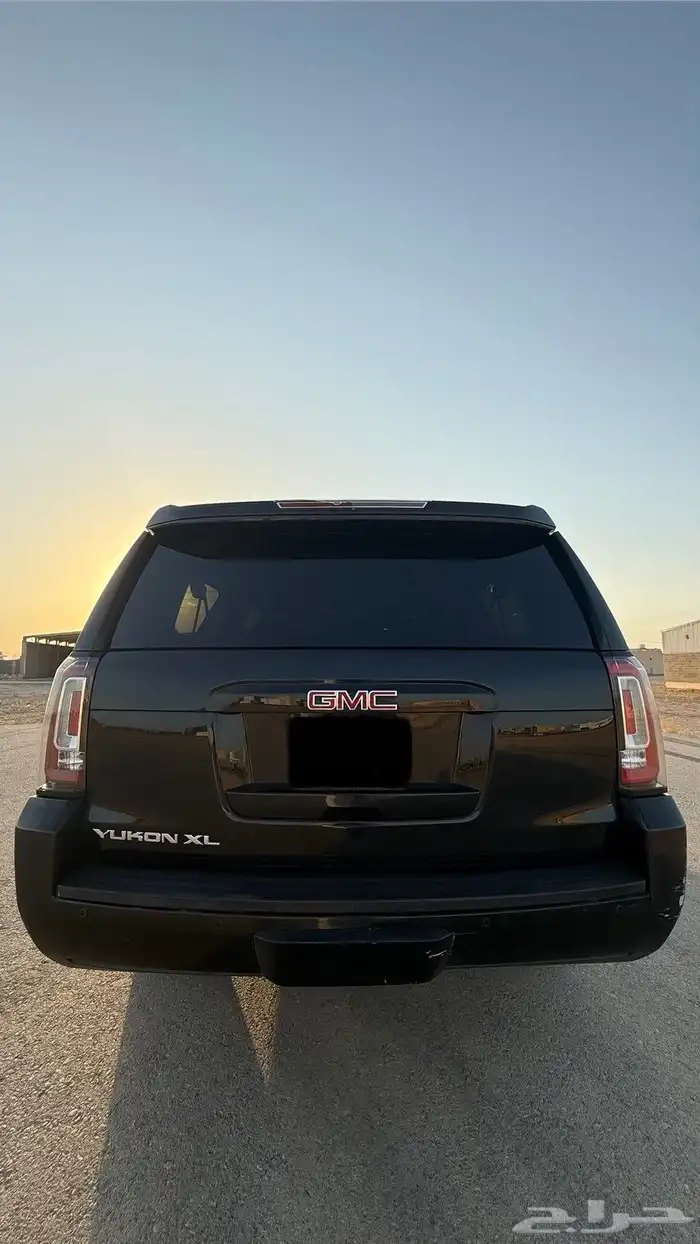 يوكن GMC 2016 طويل أسود SLT 20