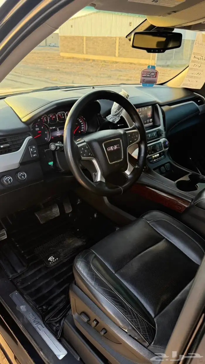 يوكن GMC 2016 طويل أسود SLT 47