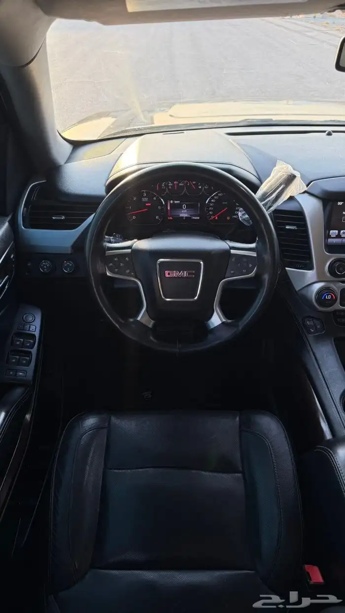 يوكن GMC 2016 طويل أسود SLT 44