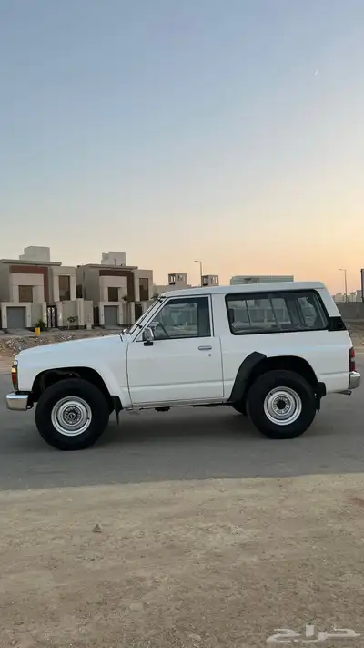 نيسان باترول1990 ربع index