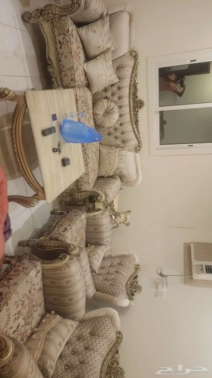 اثاث وثلاجة توشيبا وغسالة توشيبا و شاشة سامسونج وغيره 0