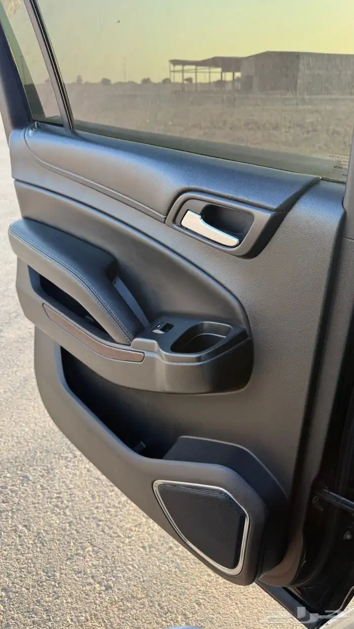 يوكن GMC 2016 طويل أسود SLT 43