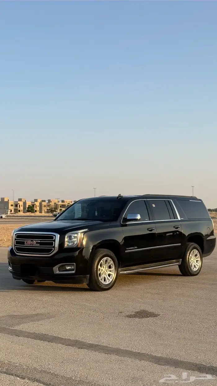 يوكن GMC 2016 طويل أسود SLT 7