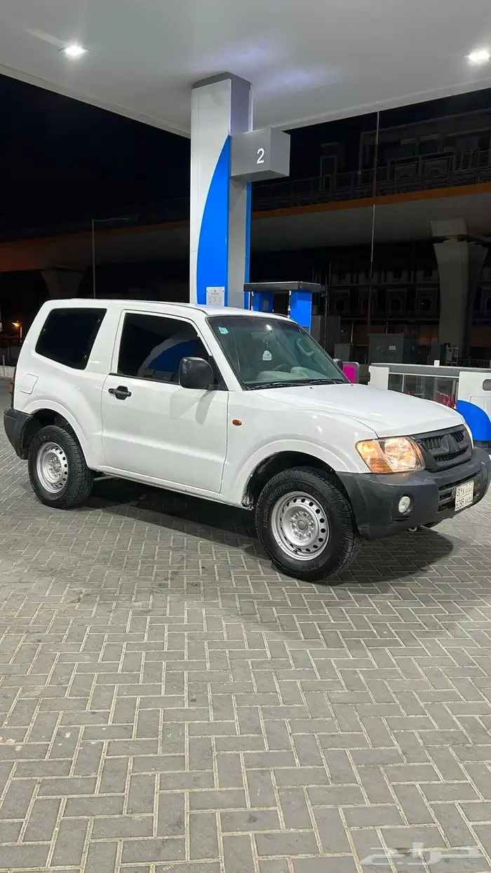 باجيرو 2005 ربع مكينة كبيرة (3.8) 4