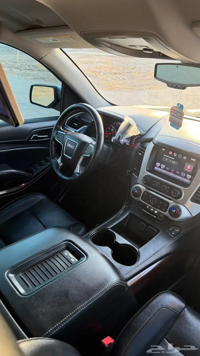 يوكن GMC 2016 طويل أسود SLT 31