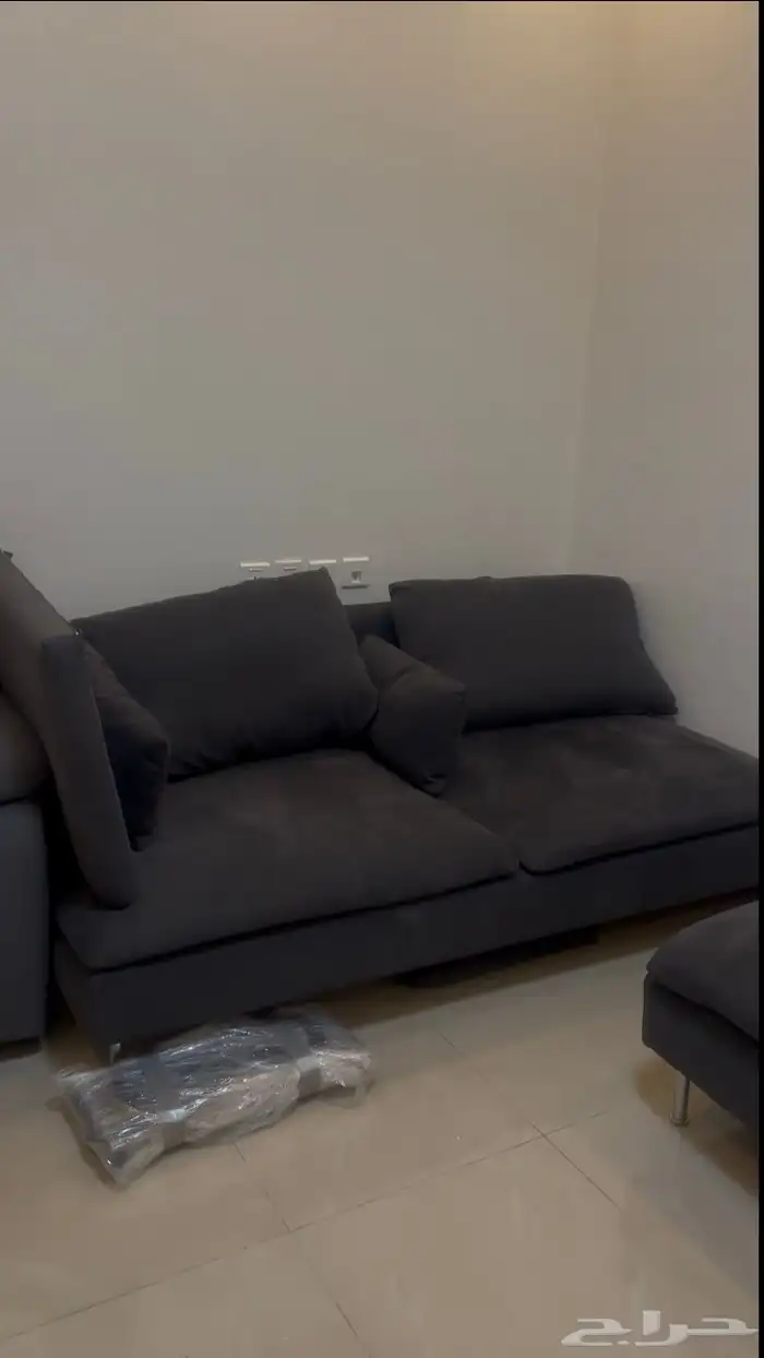 طقم كنب ايكيا فاخر استعمال خفيف 6