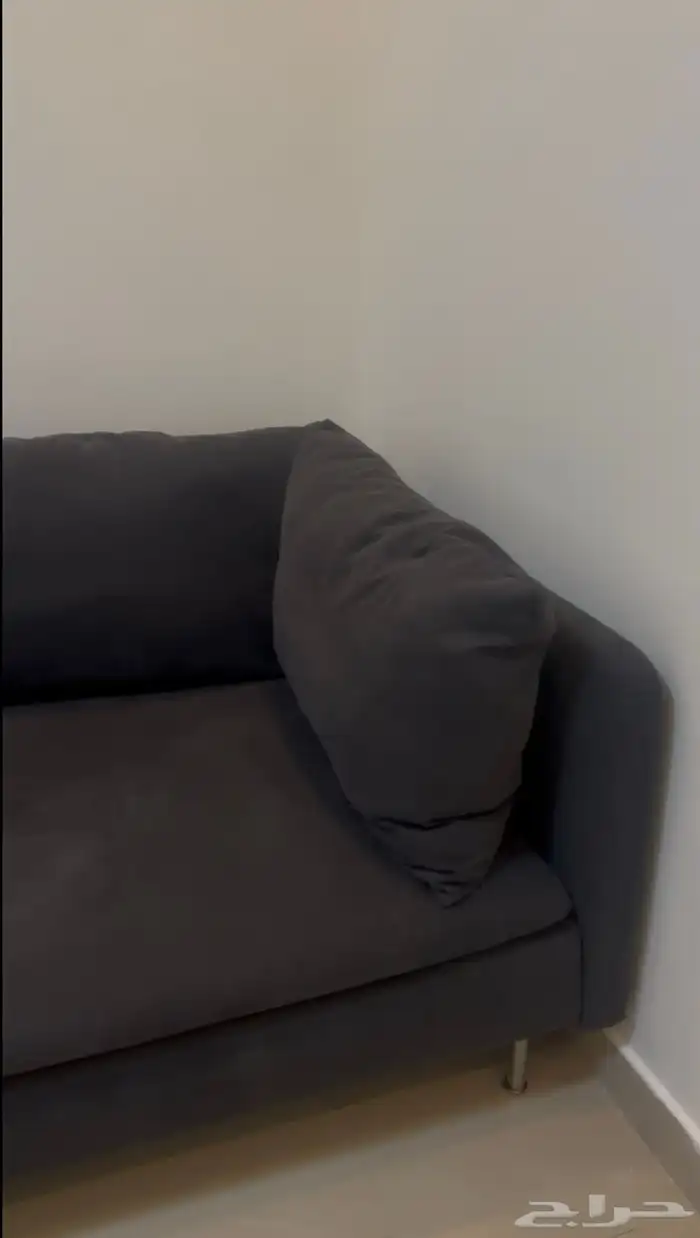 طقم كنب ايكيا فاخر استعمال خفيف 5