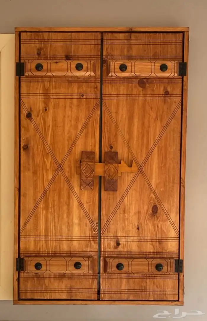 أبواب ودرايش وديكور تراثي خشب وحديد 0