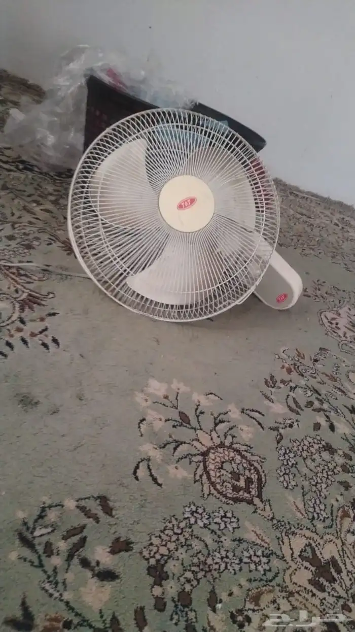 سلام عليكم أعرض لكم غساله وفرن وأسطوانة غاز ومكيف ومروحه 5