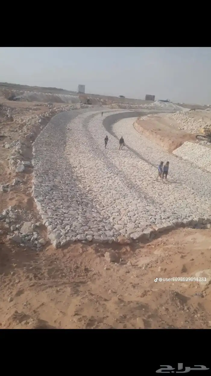 مقاول جميع الاعمال شبوك هناقر مظلات سواتر 8