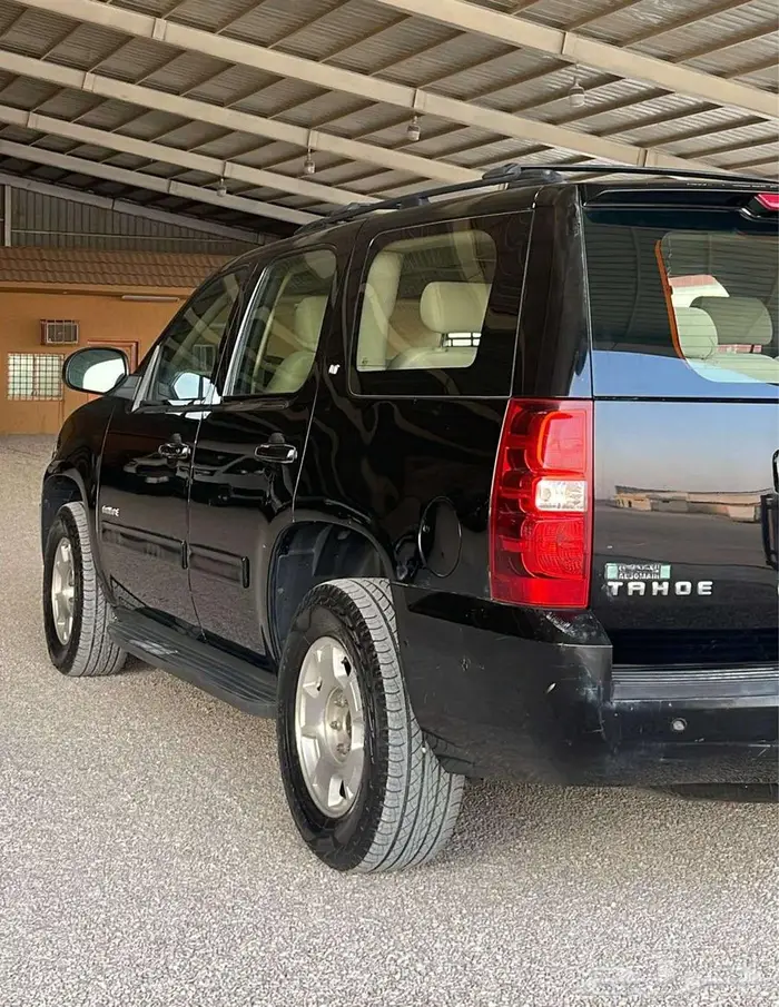 شيفروليه تاهو بدون دبل 2010 11