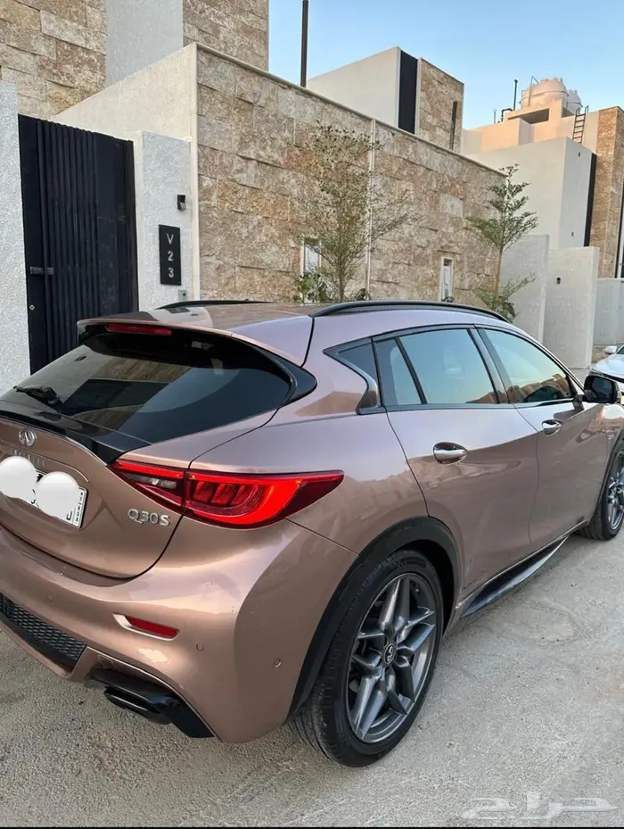 انفنيتي Q30s 2018 18