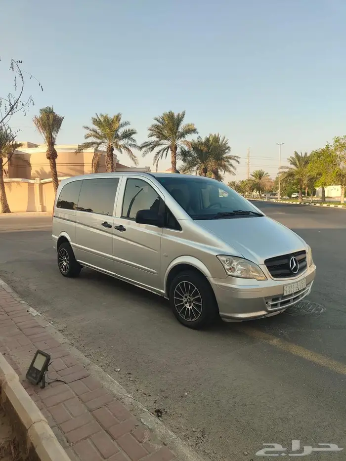 للبيع مرسيدس فيتو 2015 ديزل المالك الاول 3