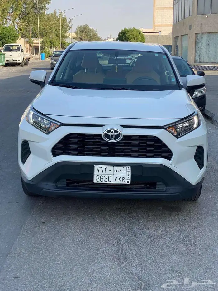 تويوتا راف فور 2023 دفع رباعي سعودي استخدام شخصي للبيع 8