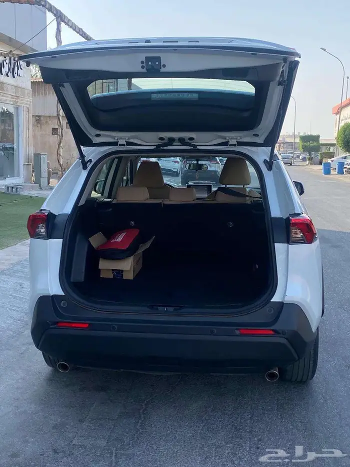 تويوتا راف فور 2023 دفع رباعي سعودي استخدام شخصي للبيع 15