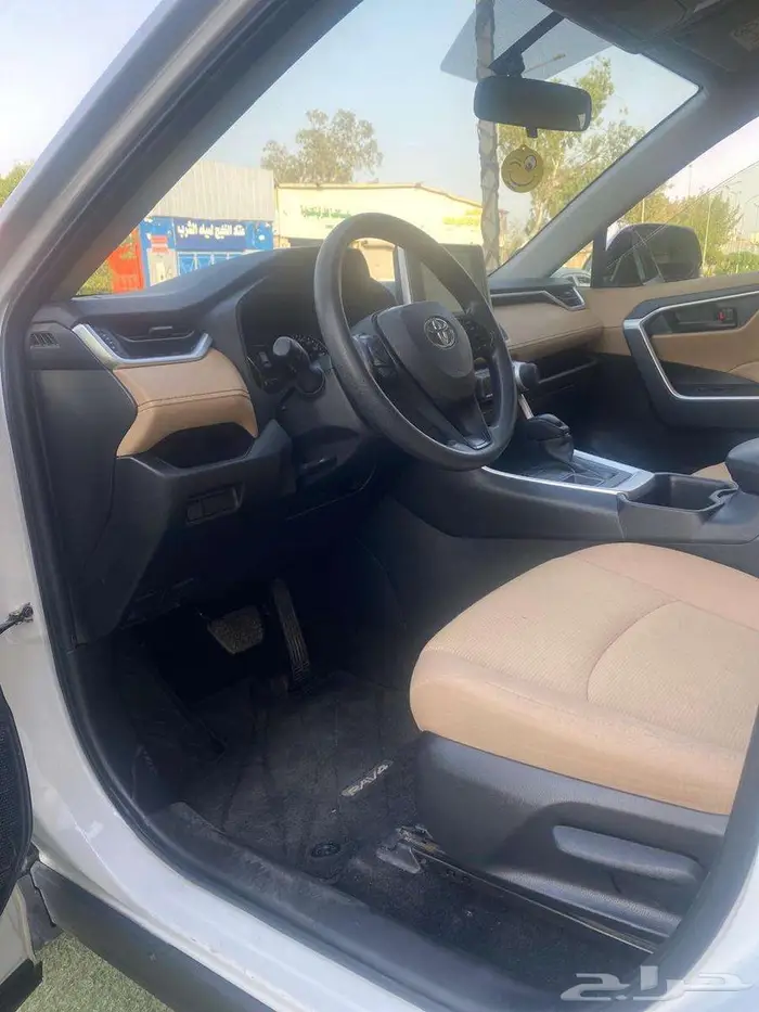 تويوتا راف فور 2023 دفع رباعي سعودي استخدام شخصي للبيع 30