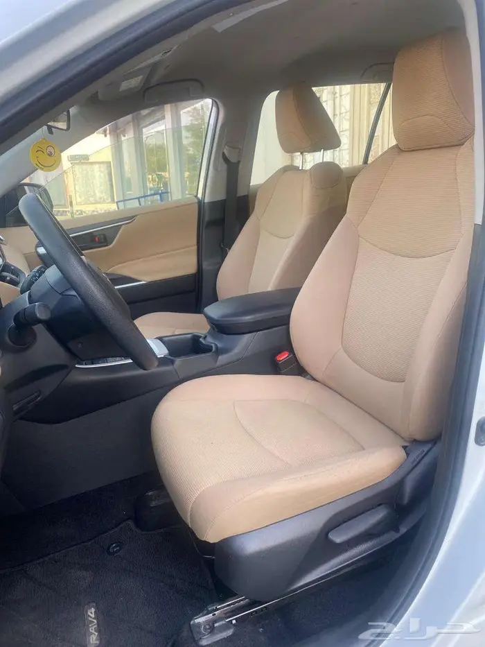 تويوتا راف فور 2023 دفع رباعي سعودي استخدام شخصي للبيع 32