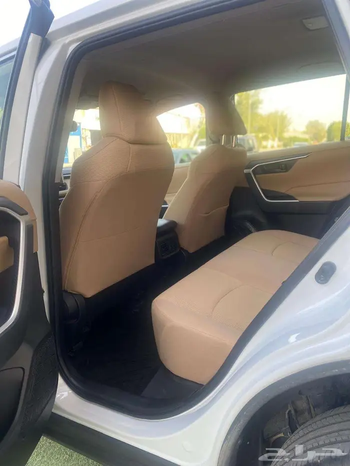 تويوتا راف فور 2023 دفع رباعي سعودي استخدام شخصي للبيع 37