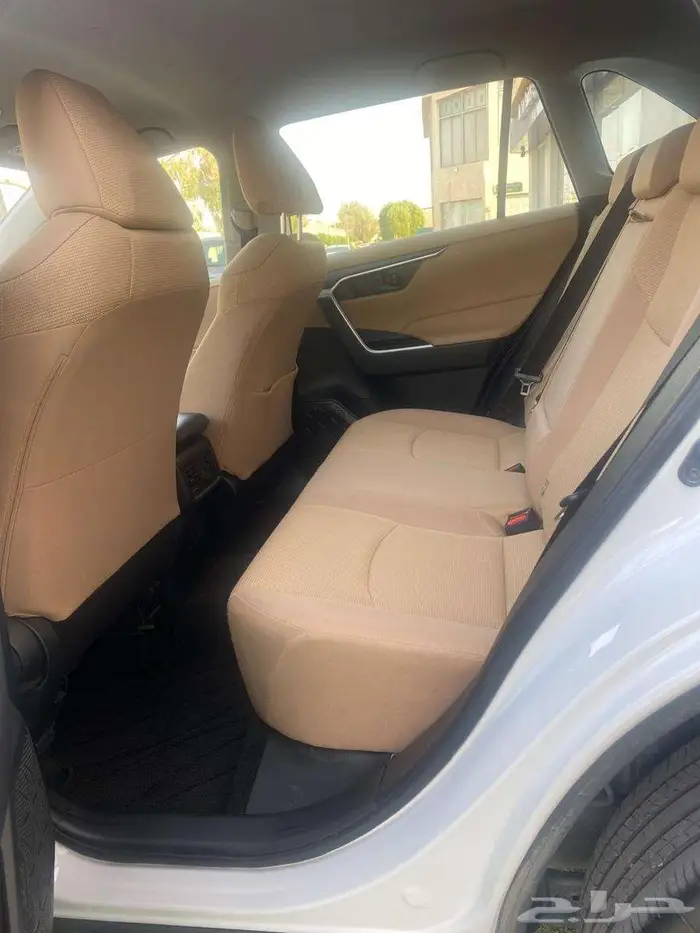 تويوتا راف فور 2023 دفع رباعي سعودي استخدام شخصي للبيع 38