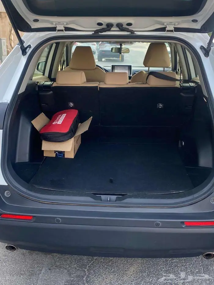 تويوتا راف فور 2023 دفع رباعي سعودي استخدام شخصي للبيع 43