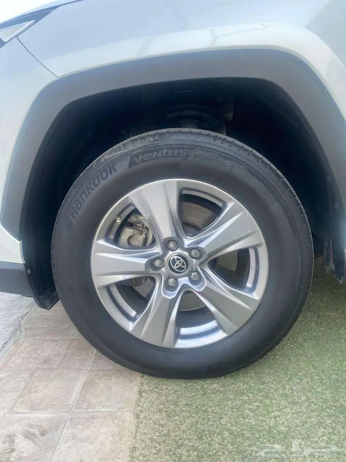 تويوتا راف فور 2023 دفع رباعي سعودي استخدام شخصي للبيع 44