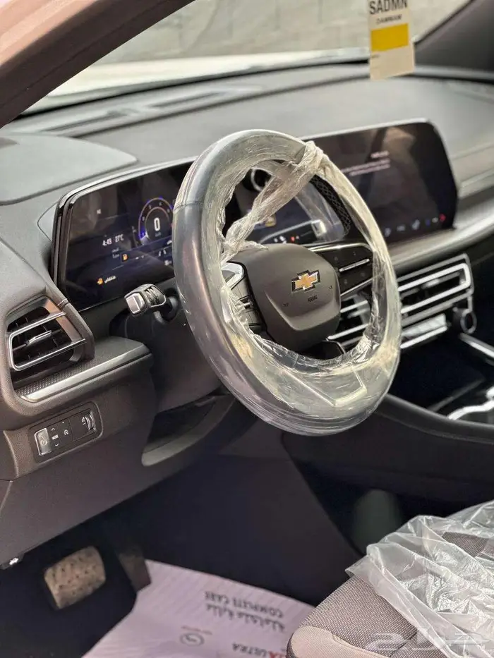 شفروليه ترافيرس LT موديل 2025 12