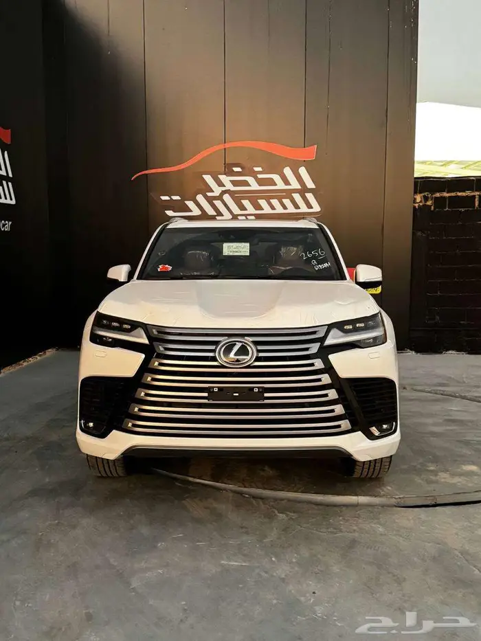 لكزس LX600 بي بي موديل 2025 سعودي لدى الخضر للسيارات 10