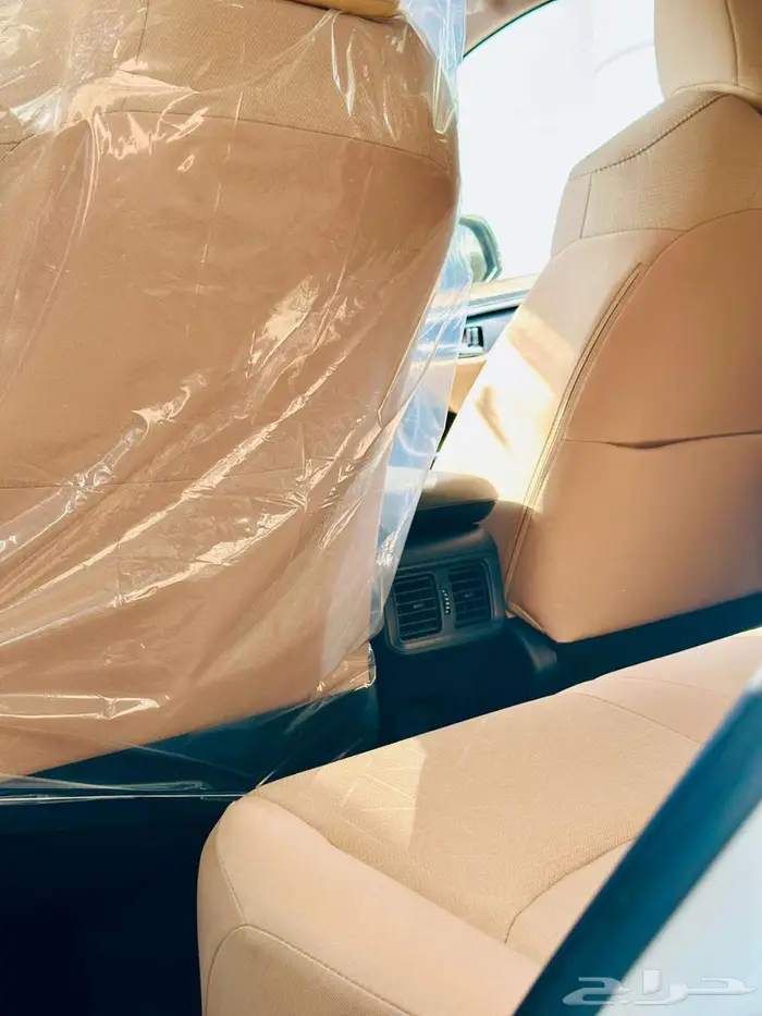 تويوتا راف فور نص فل وستاندر 2025 10