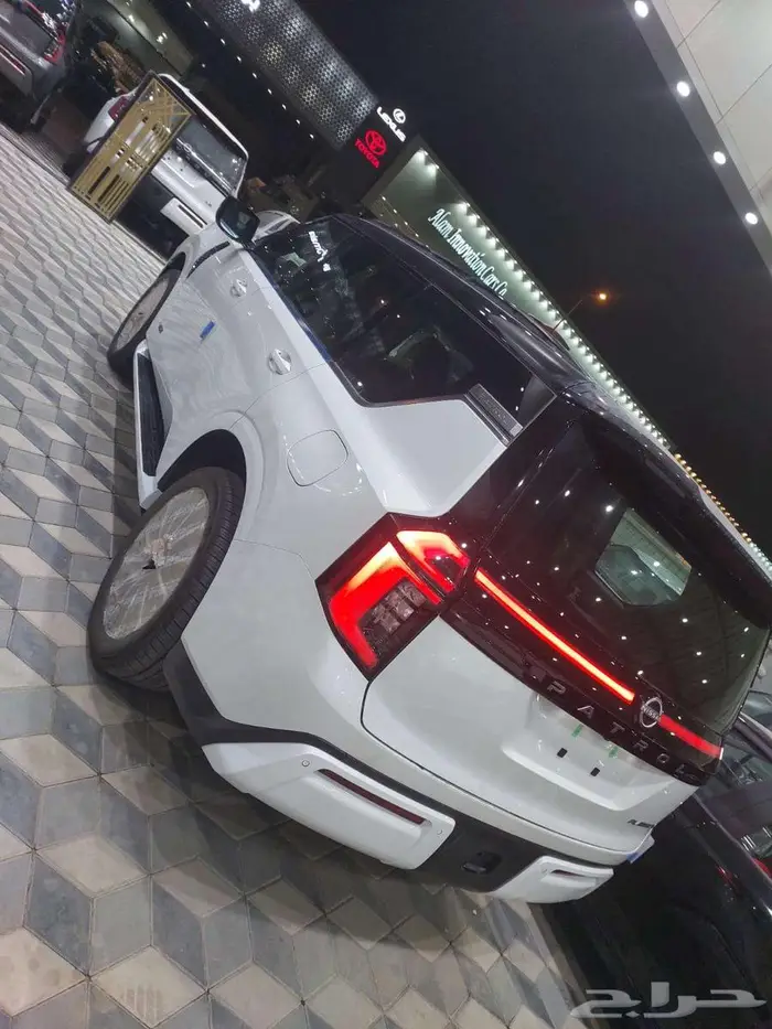 نيسان باترول بلاتينيوم تيربو 2026 3