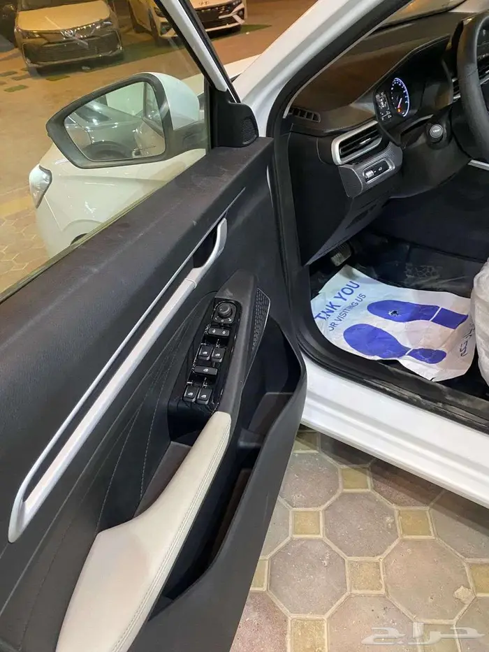 جيلي امجراند 2026 (اصفار) تشغيل بصمة دخول ذكي (كاش-اقساط) 6