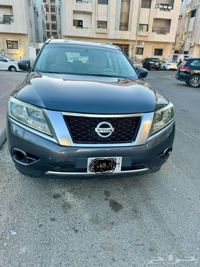 Nissan Pathfinder 7 seater SUV Family Car 3