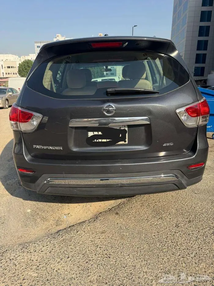 Nissan Pathfinder 7 seater SUV Family Car 7