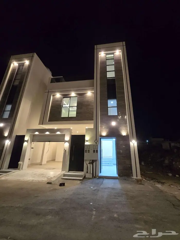 للبيع روف علوى مع ملحق VIP مدخل مستقل احد رفيده مخطط هيف 0