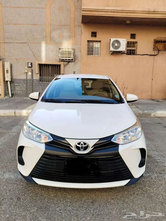 2022 Toyota Yaris Sedan 15L 0