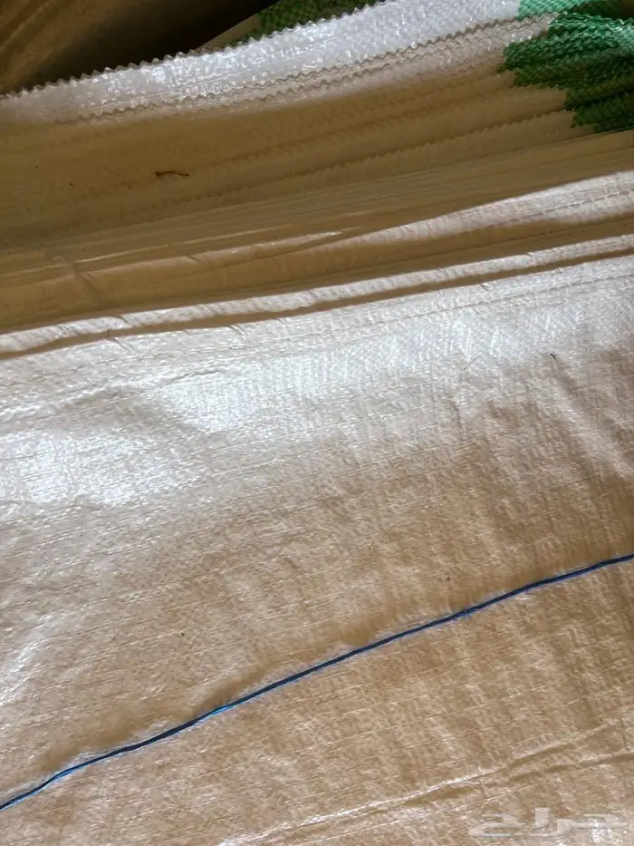 علف تمر للحلال. معبأة بأكياس شعير جديد الوزن 46 ويزيد 0