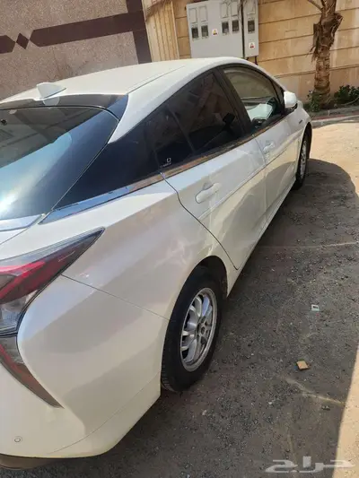 للبيع تويوتا بريوس 2016 index