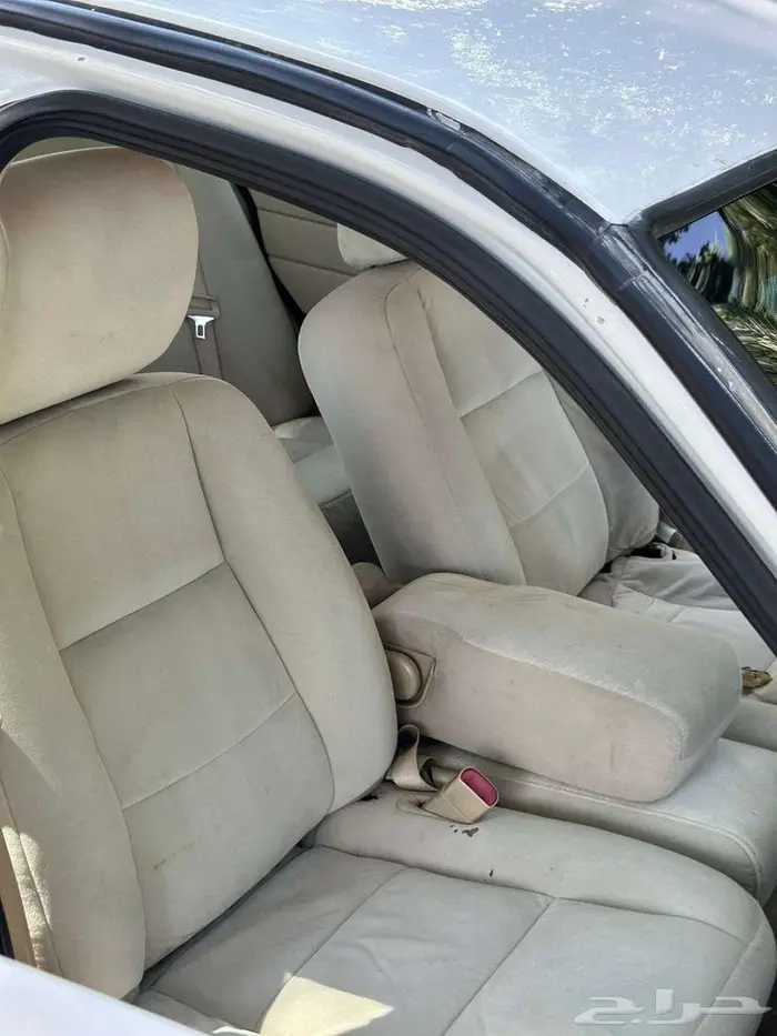 فورد فكتوريا عداد 77 الف 10