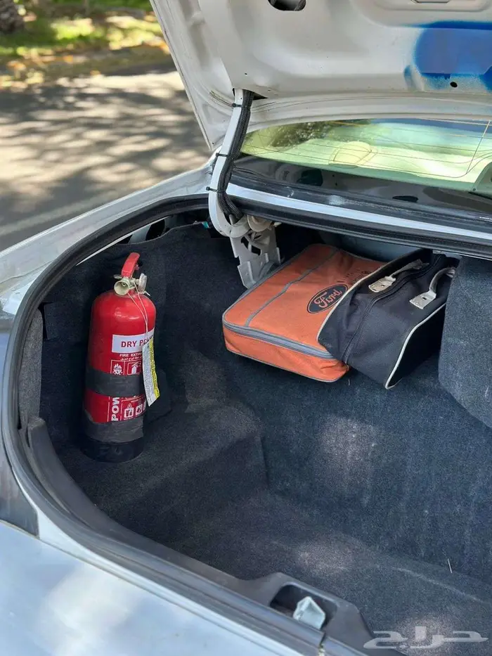 فورد فكتوريا عداد 77 الف 2