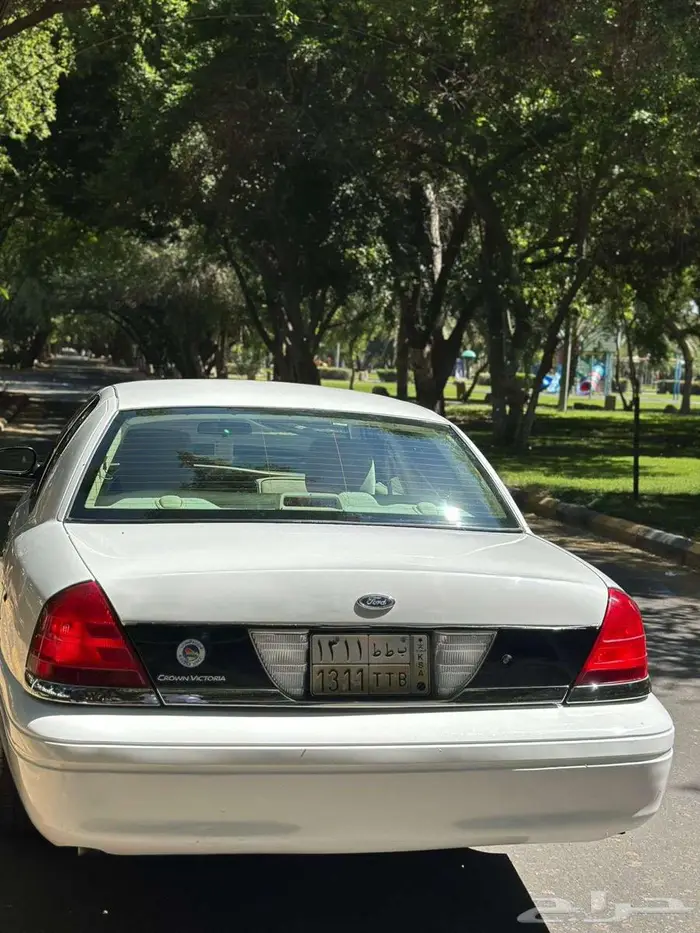 فورد فكتوريا عداد 77 الف 14